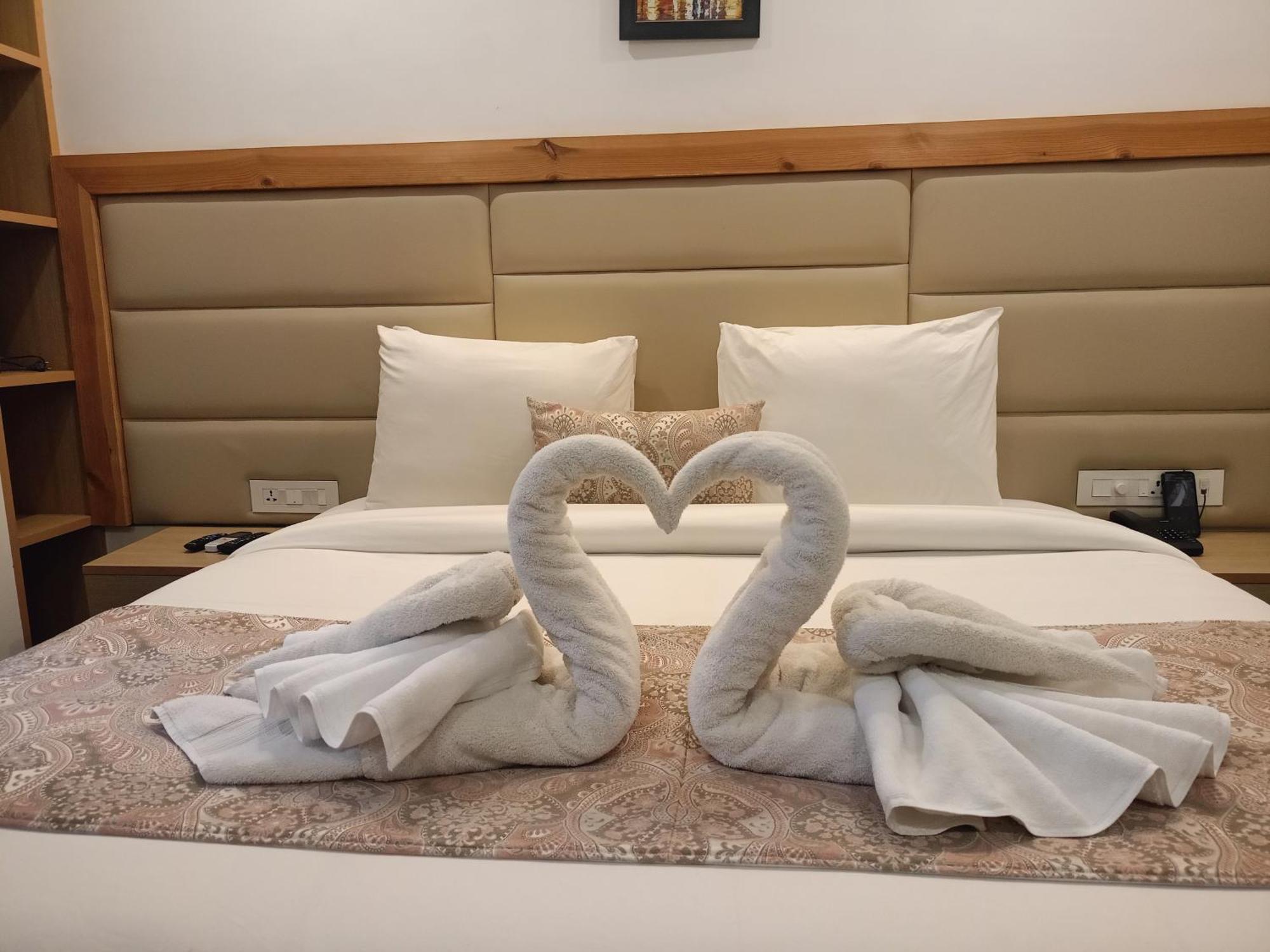 Pine Maderas By Embrace Apartment กัสซอลี ภายนอก รูปภาพ